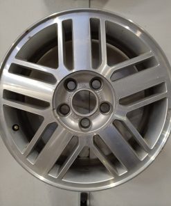 Alternative view of Käytetyt Ford OE aluvanteet 6,5x16 5x108 ET52,5 KR63,4