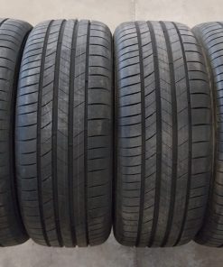 Siirtoajetut 235/55R19 + 255/50R19 Kumho kesärenkaat