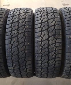 Käytetyt 215/70R15C LingLong nastarenkaat
