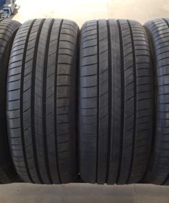 Siirtoajetut 235/55R19 + 255/50R19 Kumho kesärenkaat