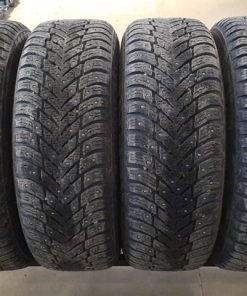 Käytetyt 235/65R17 Nokian Hakkapeliitta 10 nastarenkaat