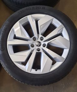 Alternative view of Siirtoajetut Skoda OE alumiinivanteet + 235/50R20 ja 255/45R20 kesärenkaat