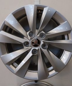 Siirtoajetut Skoda alkuperäiset alumiinivanteet 7x16 5x112 ET46 KR57,1