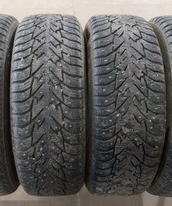 Käytetyt 245/70R16 Bridgestone nastarenkaat