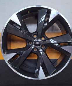 Audi Q4 alkuperäisvanteet 9x20 5x112 ET42 KR57,1